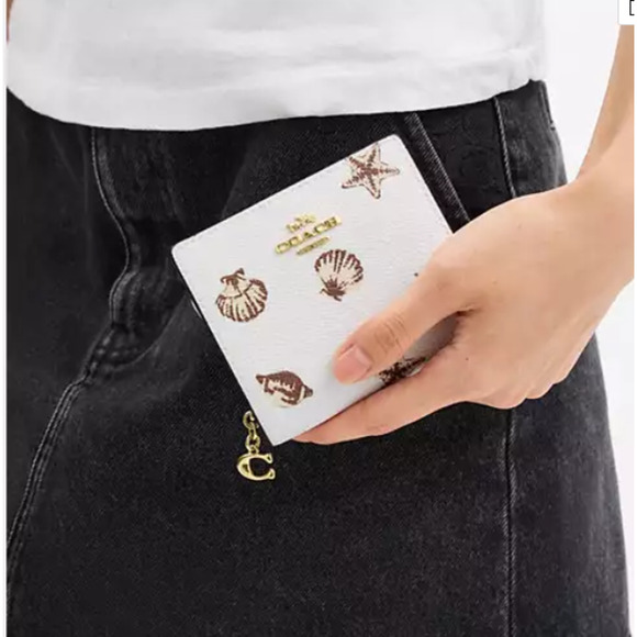 Coach Snap Wallet With Shell Print In Canvas/Gold/Chalk CBO73 NWT - Picture 6 of 7